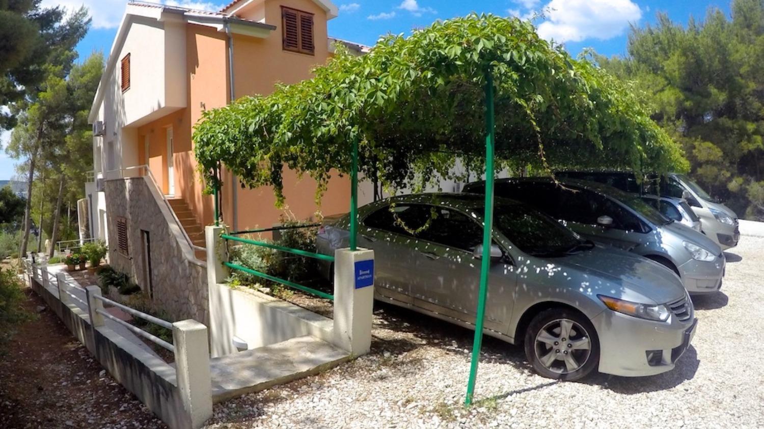 Apartmani Dino - Gorgeous Garden Zavala Exterior photo
